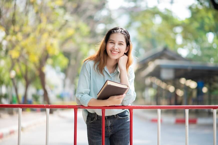 Showcasing Academic Goals In Your Personal Statement: A Key To Scholarship Success In The UK